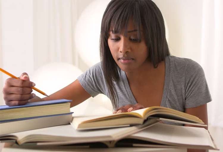 المواد بالثانوي الإعدادي