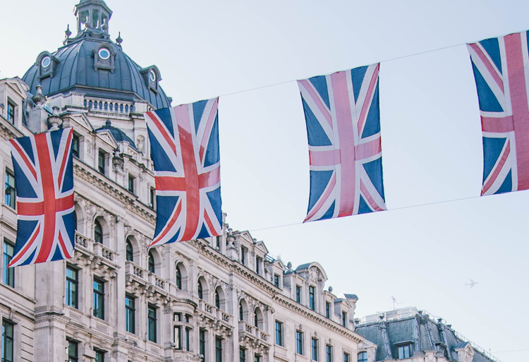 منح الدراسة بجامعة ريجنت بلندن برسم الموسم الجامعي 2020/2019